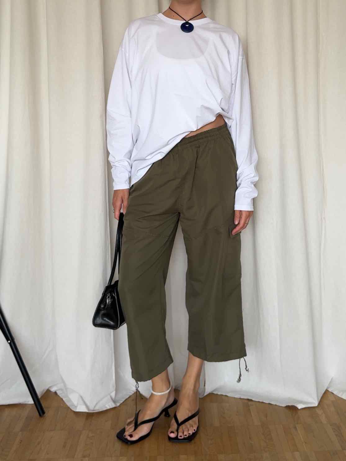 Capri Cargo Hose von Superpros - Olivgrün