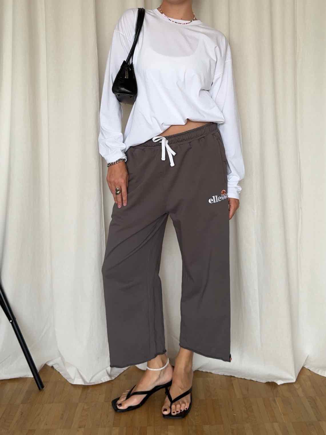 Capri Jogginghose von Ellesse - Taupe