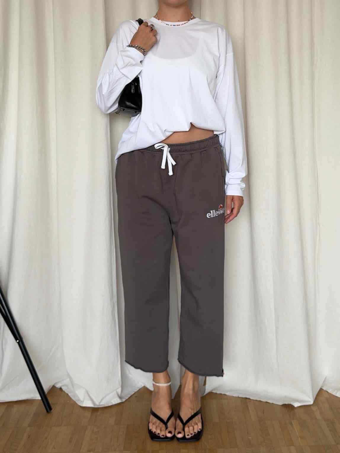 Capri Jogginghose von Ellesse - Taupe