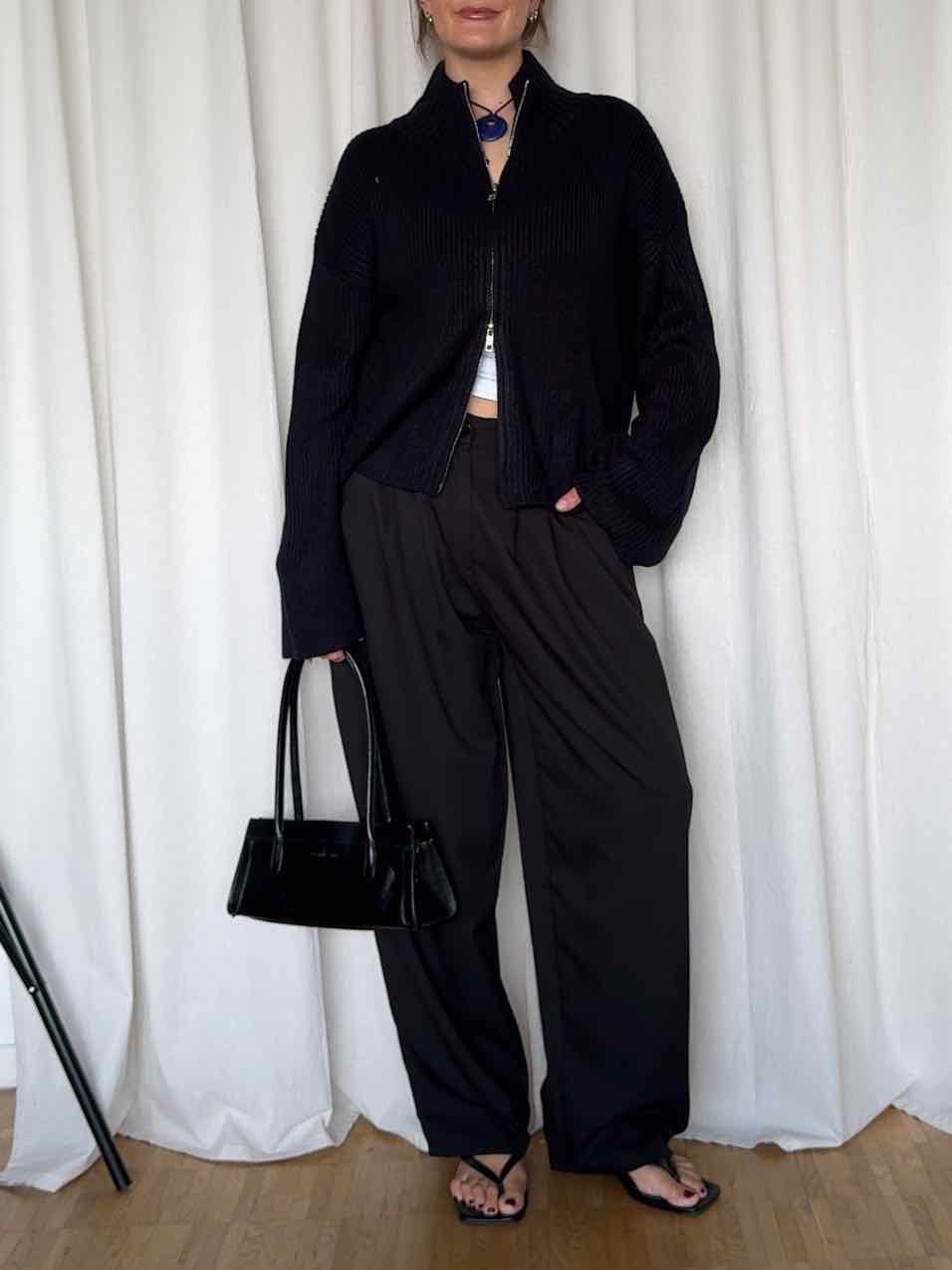 Zip Cardigan mit Stehkragen - Schwarz
