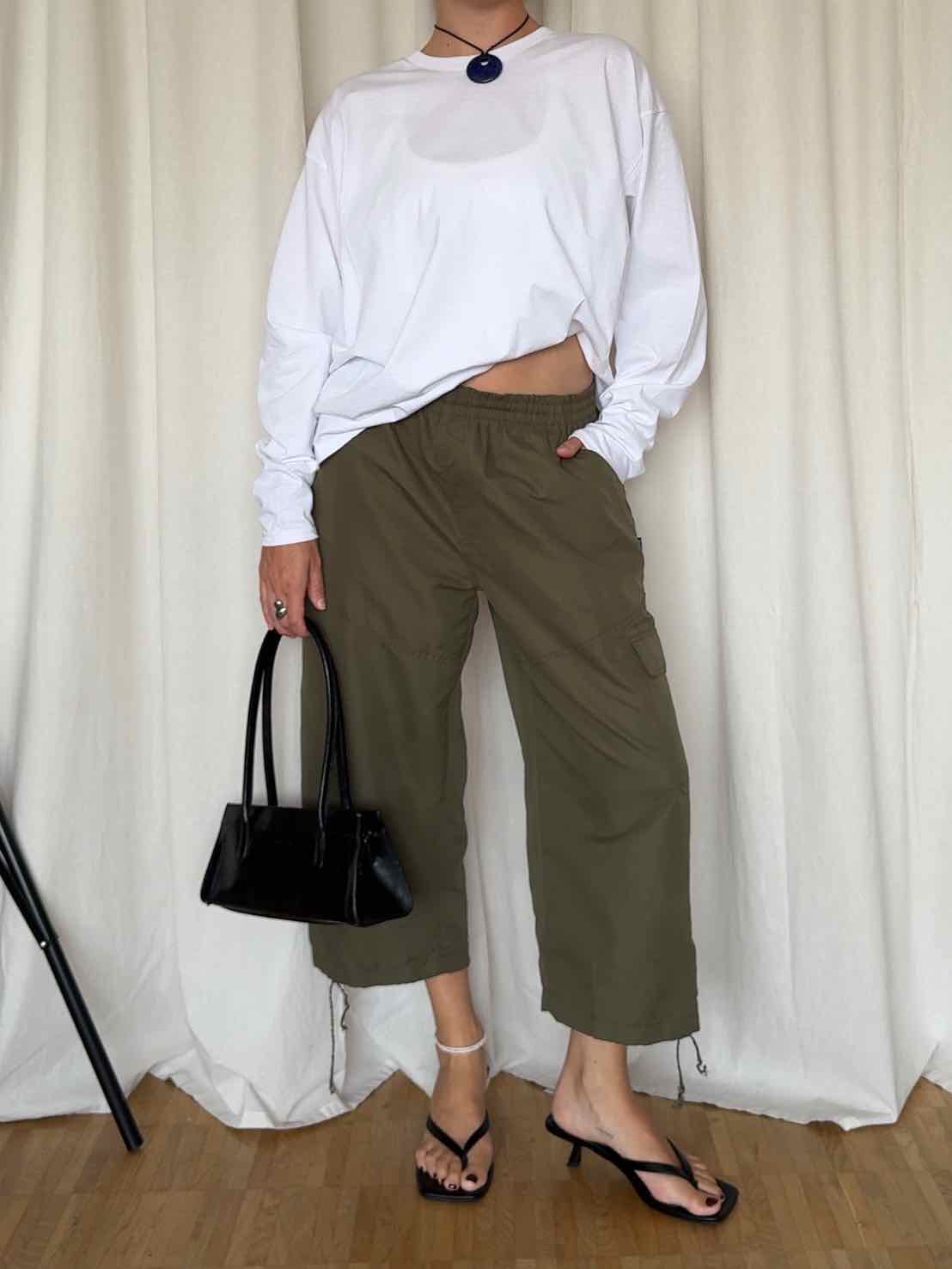 Capri Cargo Hose von Superpros - Olivgrün