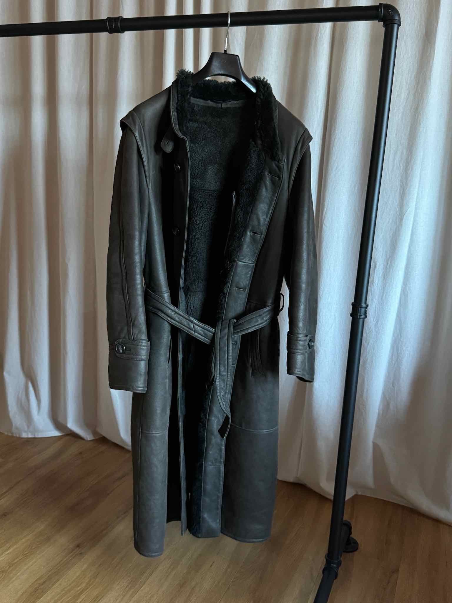 Shearling Mantel mit Gürtel - Dunkelgrau