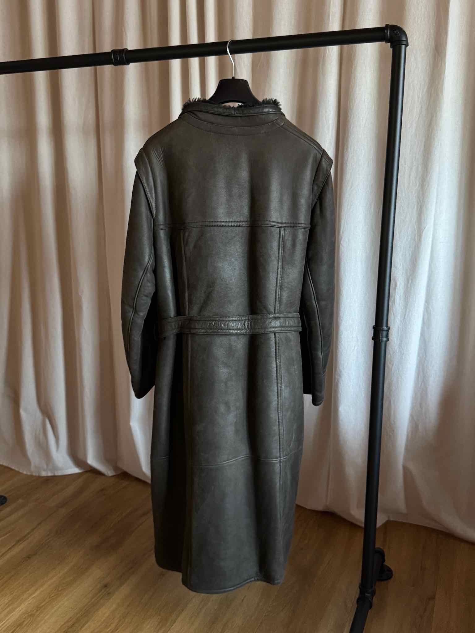 Shearling Mantel mit Gürtel - Dunkelgrau